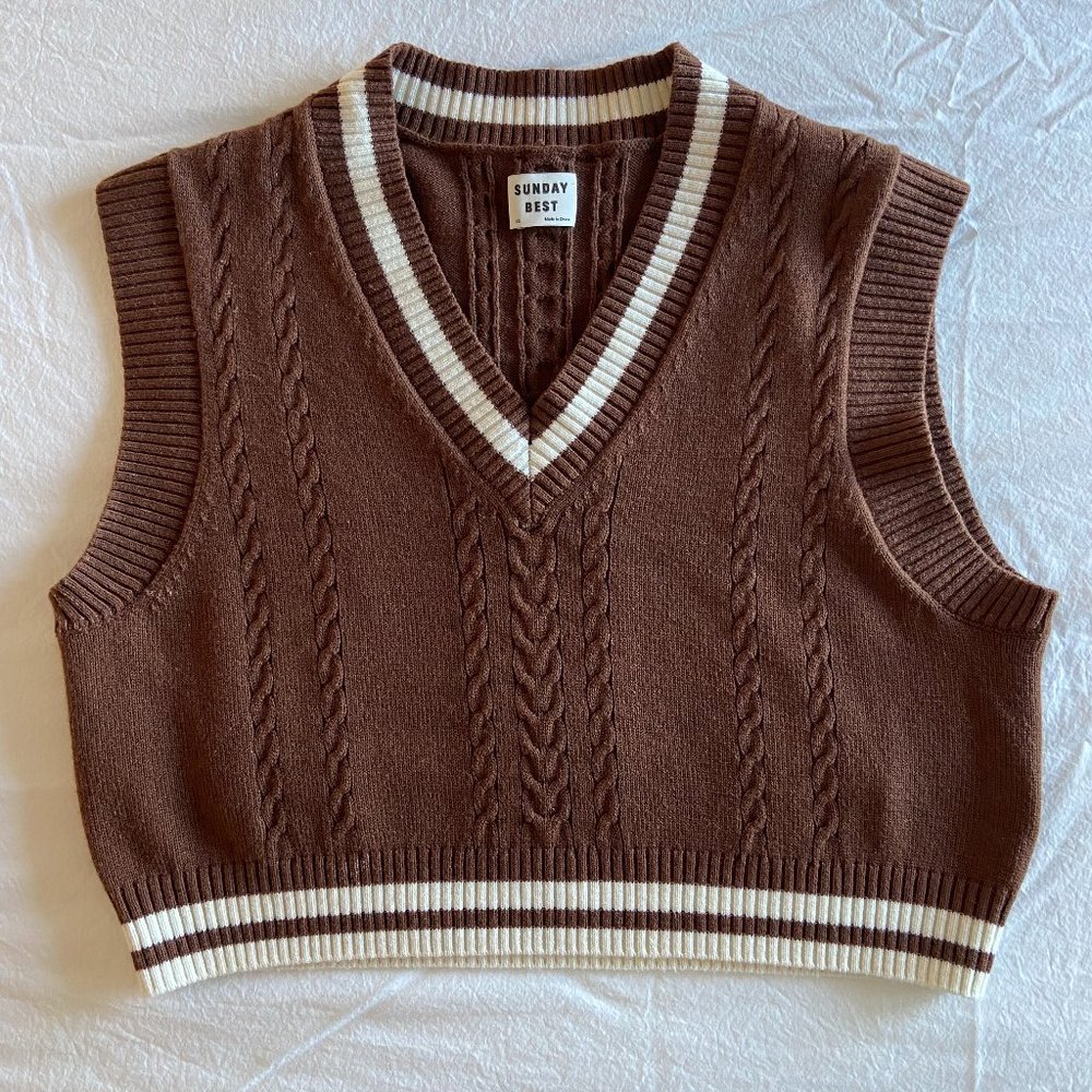 Aritzia, Sunday Best Winston Sweater Vest - Brown, size XS
